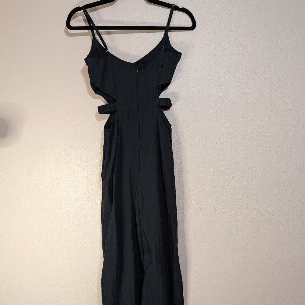 Forever 21 Black Cutout Jumpsuit Wide Leg Sleeveless Romper Size Small - Picture 5 of 11